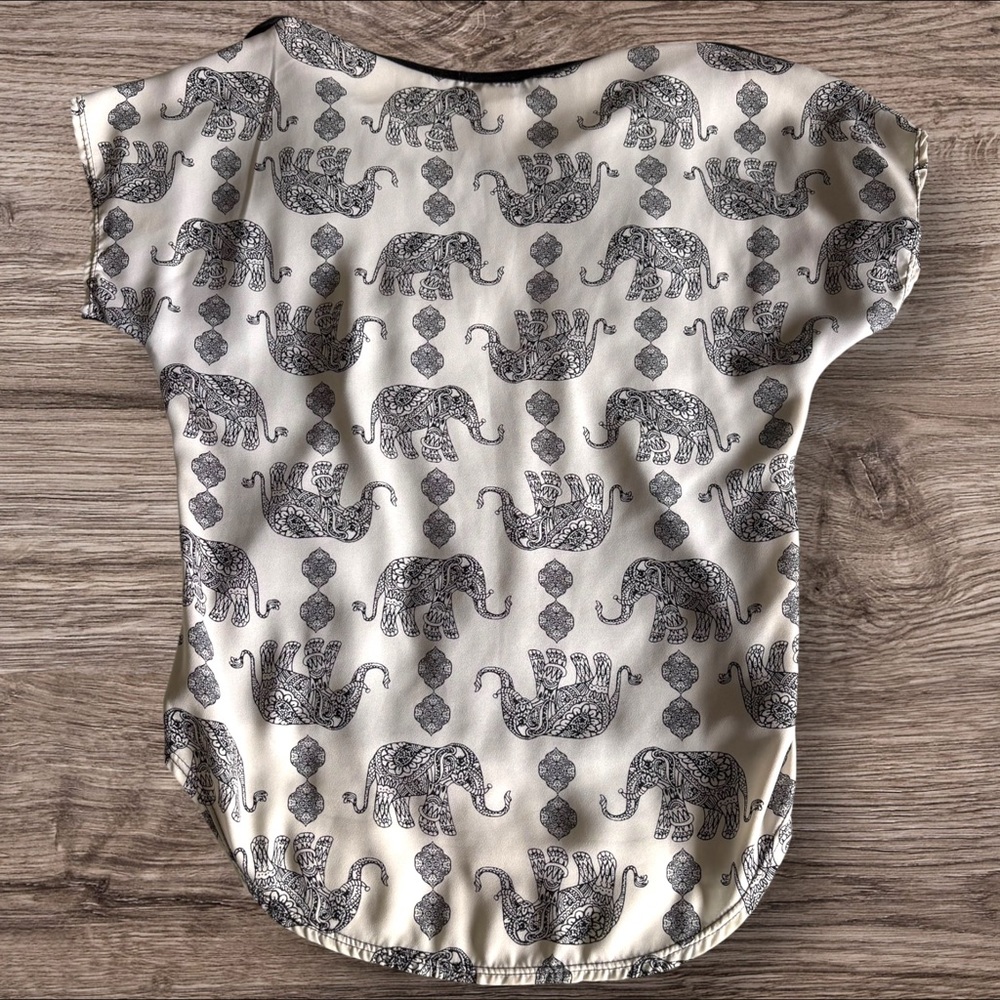 Say Anything Elephant Print Contrast Top – Size Large – New